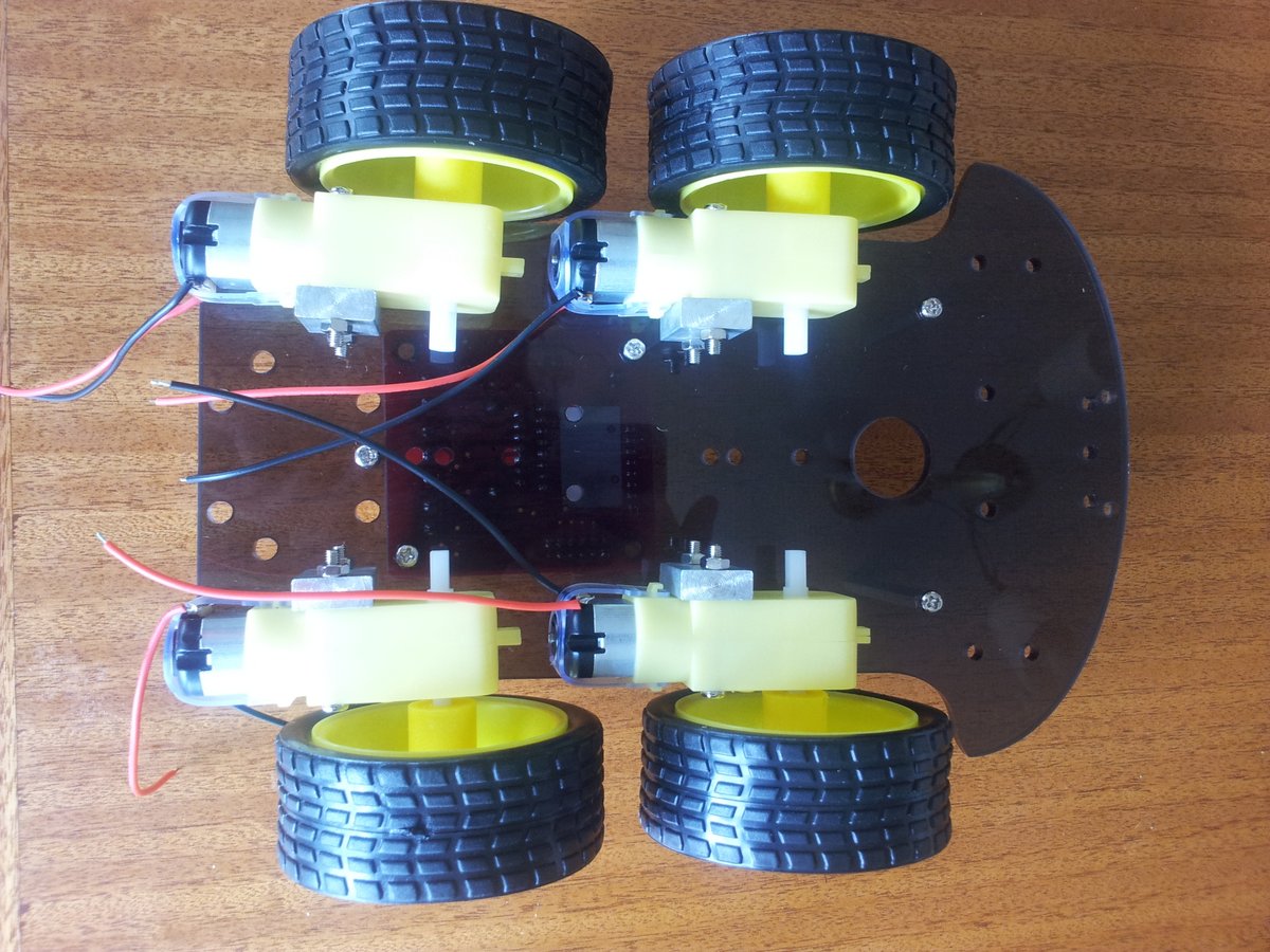 The bottom side of the 4WD Arduino robot.